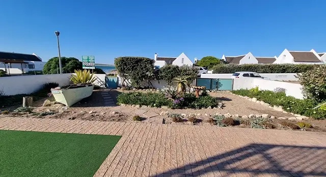 View of garden at Shalom Beach House